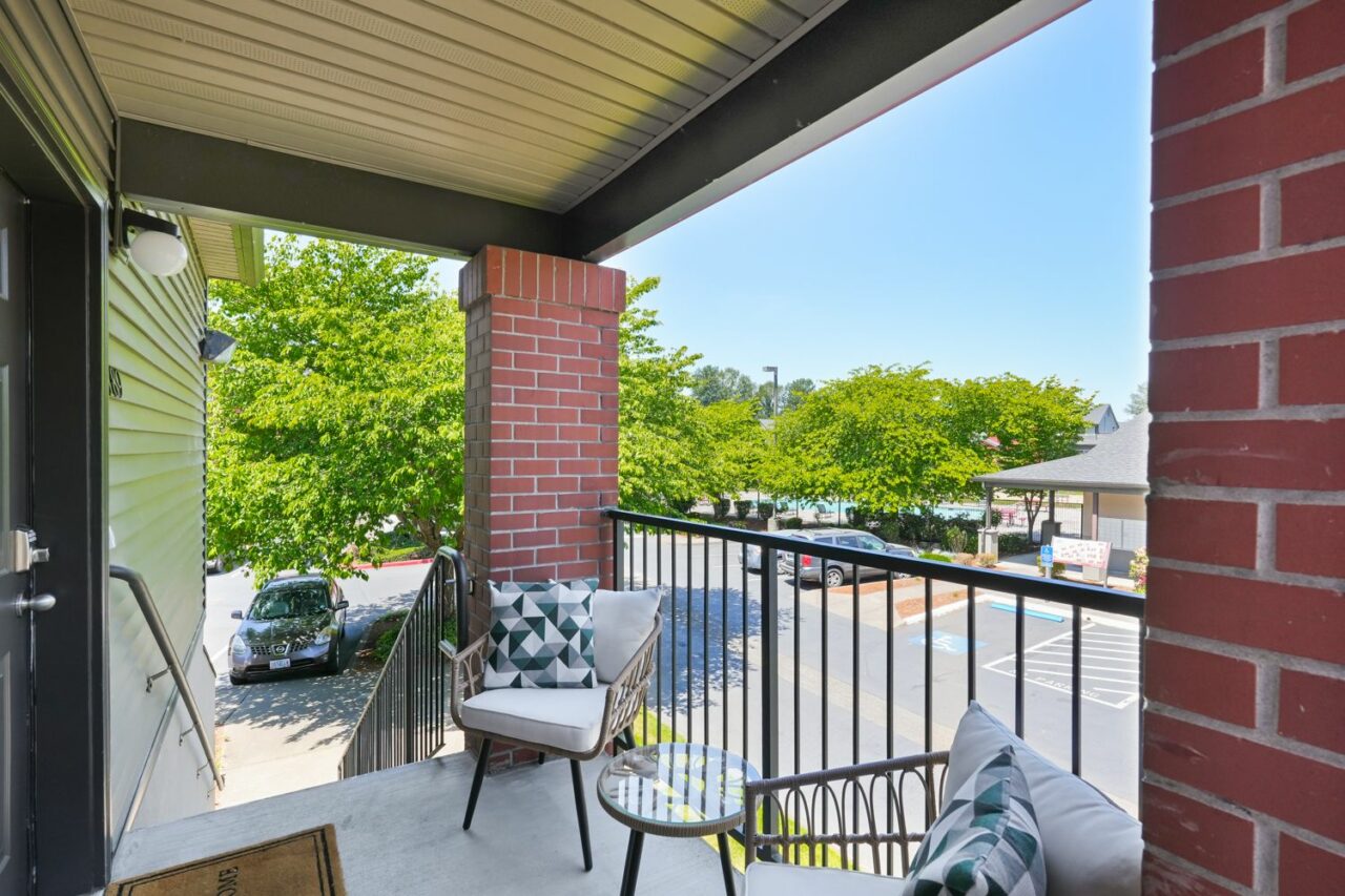 Student Housing in Eugene OR Photos Ducks Village